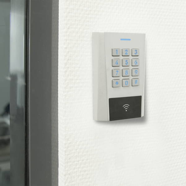 Clavier à codes / Lecteur RFID autonome AXK3, 12 à 24V AC/DC, EM MARIN 125 KHz [AXK320C2EM] - [3760273110529] – Image 2